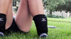 Teen Provides Nice Open Legs View